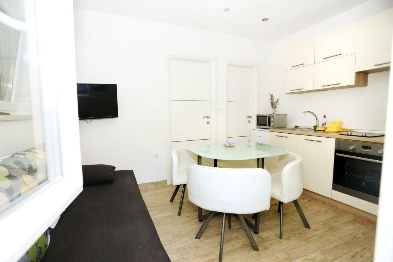 Apartments Dora Trogir Ngoại thất bức ảnh